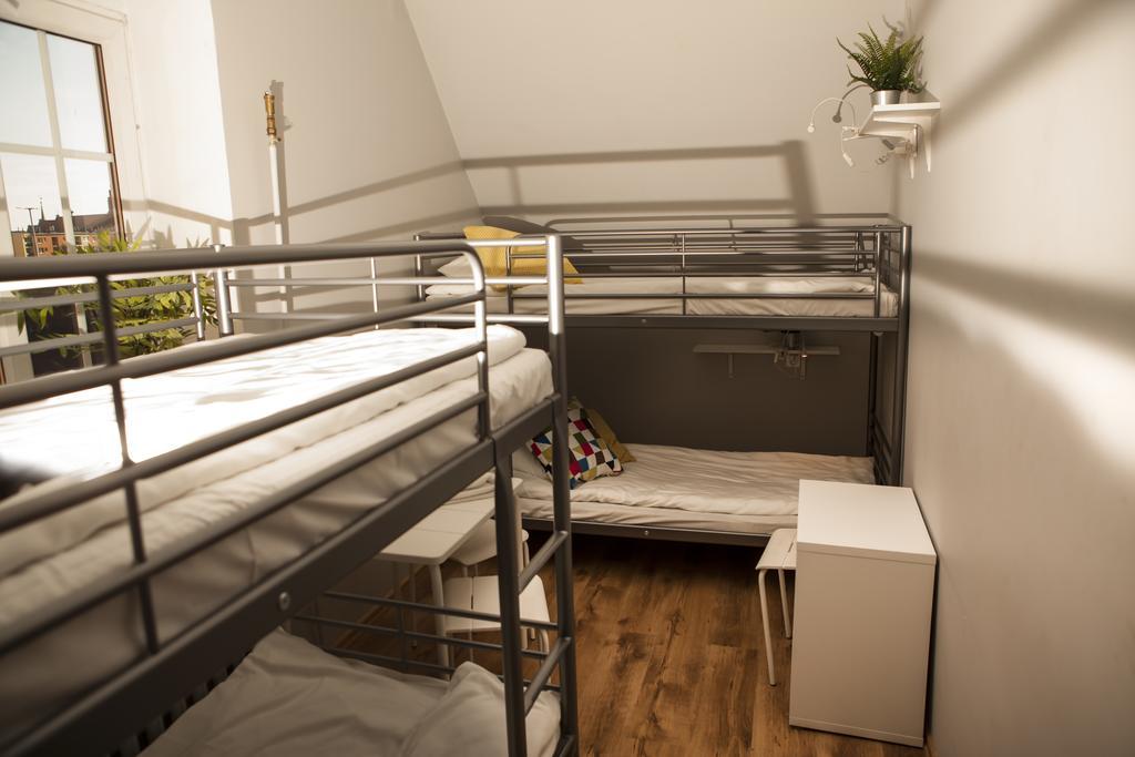 Za Murami Hostel Гданьск Экстерьер фото