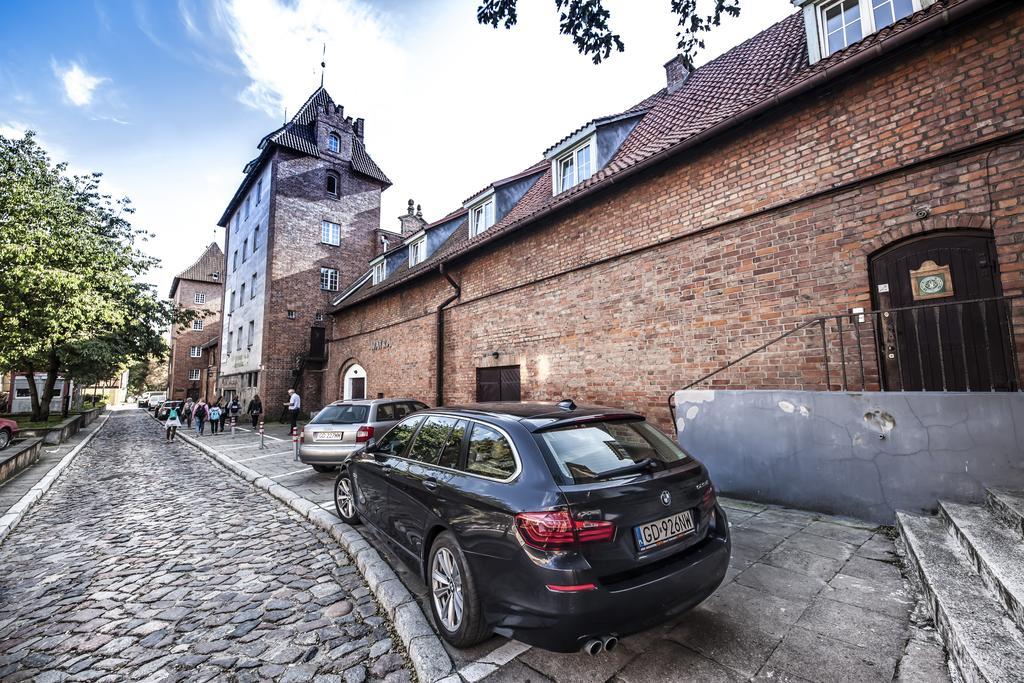 Za Murami Hostel Гданьск Экстерьер фото