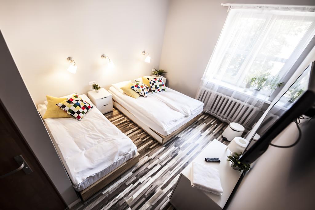 Za Murami Hostel Гданьск Экстерьер фото