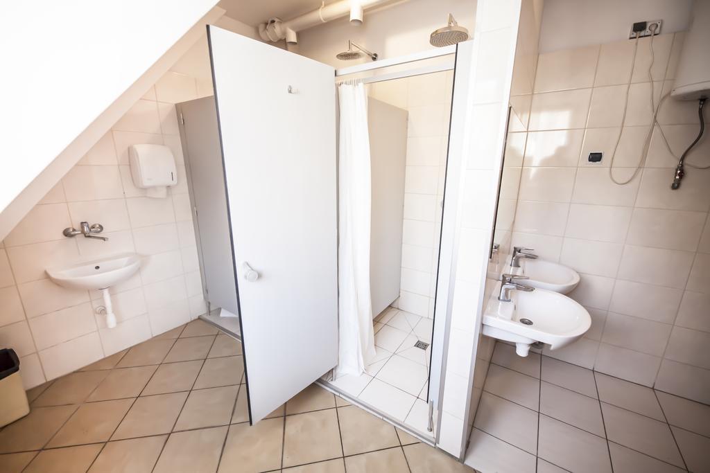 Za Murami Hostel Гданьск Номер фото